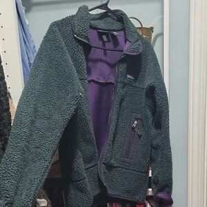 Patagonia Dark Green Sherpa Jacket with Purple Lining